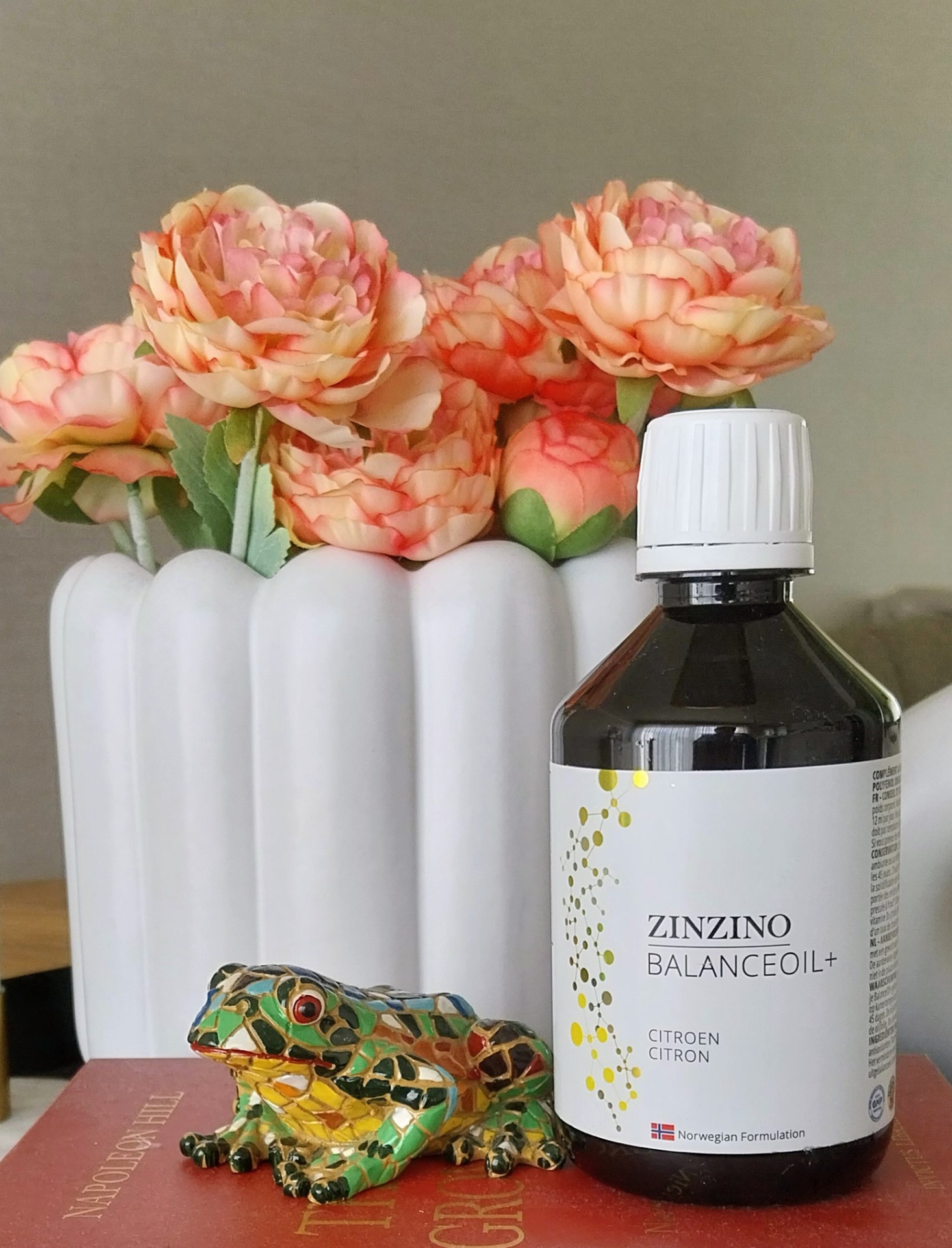 Borlak-Conviction kikker naast Zinzino BalanceOil+